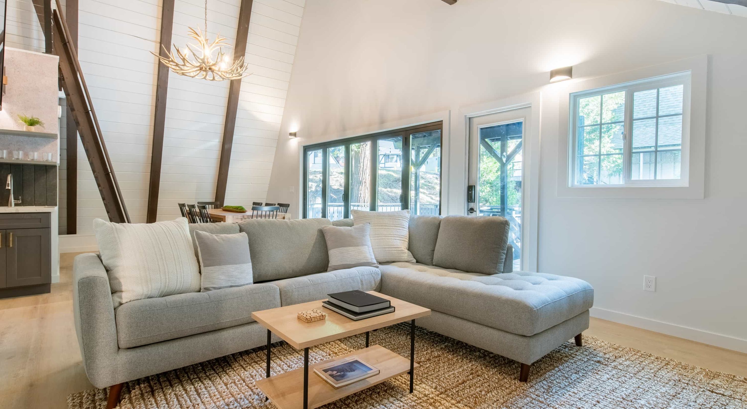 Cozy lounge area in a modern mountain lodging, perfect for a Lake Arrowhead Escape.