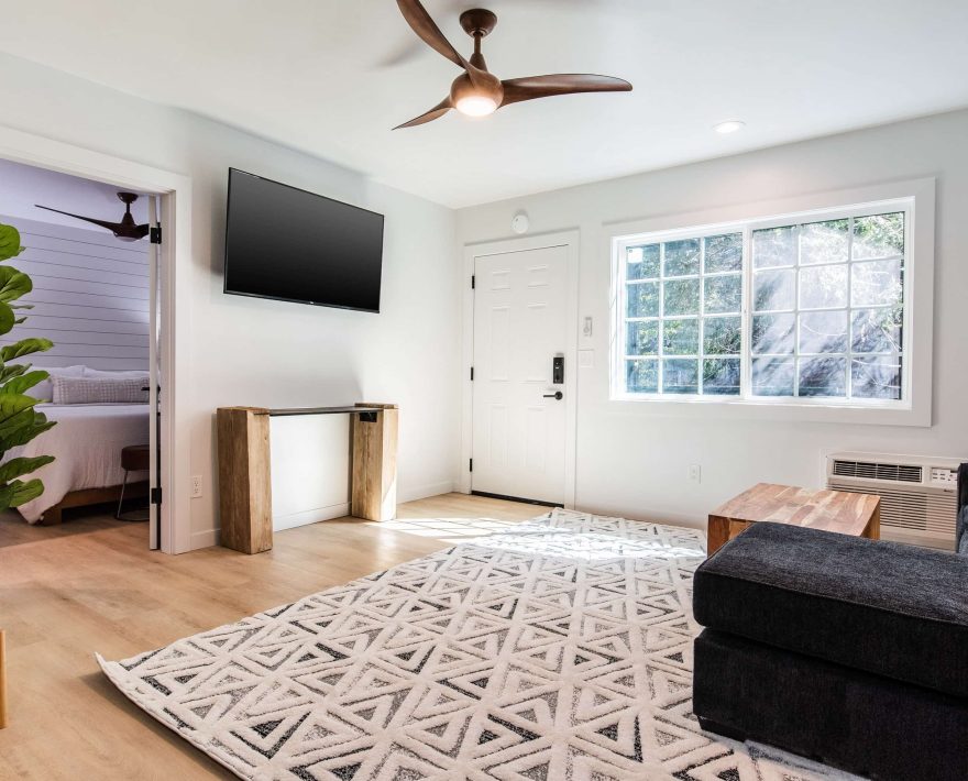 Modern living room in a Cozy Mountain Retreat; ideal for Lake Arrowhead family vacation.